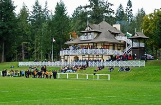 桑列根湖寄宿中學(xué)