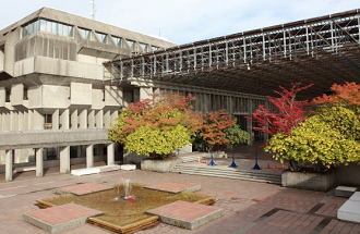 西蒙菲沙大學(xué)