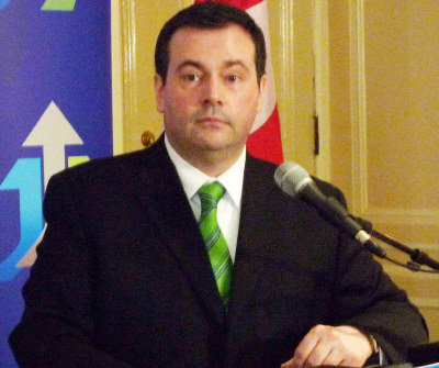 <a href='http://m.10tang.com.cn/' target='_blank'>學(xué)在加拿大</a>