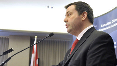 <a href='http://m.10tang.com.cn/' target='_blank'>學(xué)在加拿大</a>